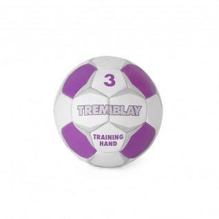 Tremblay si allena con la palla a mano